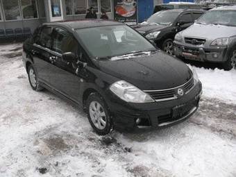 2008 Nissan Tiida Pictures
