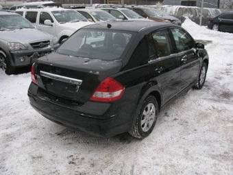 2008 Nissan Tiida Photos