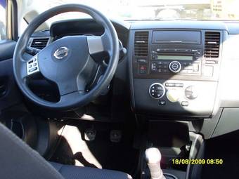 2008 Nissan Tiida Photos