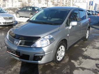 2008 Nissan Tiida Pictures
