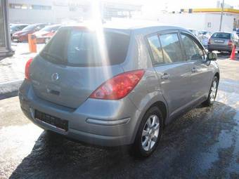 2008 Nissan Tiida Pictures
