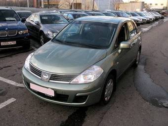 2008 Nissan Tiida Photos