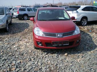 2008 Nissan Tiida Photos