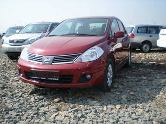 2008 Nissan Tiida Photos