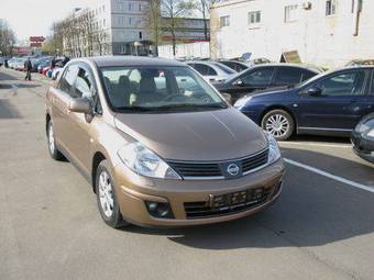 2008 Nissan Tiida Photos