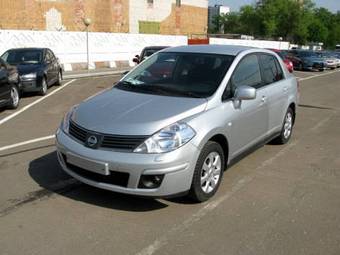 2008 Nissan Tiida Photos