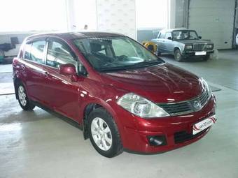 2008 Nissan Tiida Photos