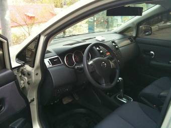 2008 Nissan Tiida Photos