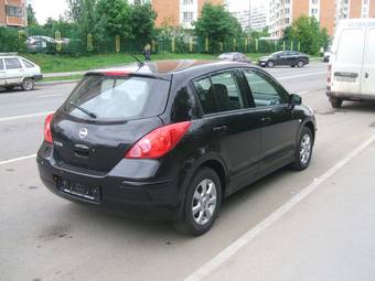 2008 Nissan Tiida Pictures