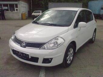 2008 Nissan Tiida Photos