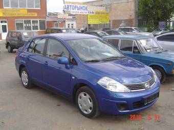 2008 Nissan Tiida Photos