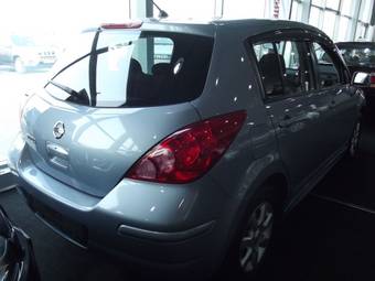 2011 Nissan Tiida Photos