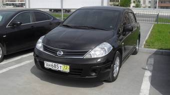 2011 Nissan Tiida Photos