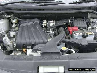 2004 Nissan Tiida Latio Pictures