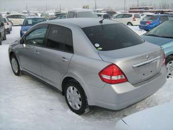 2004 Nissan Tiida Latio Pictures
