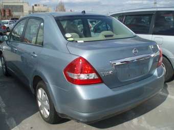 2004 Nissan Tiida Latio Pictures