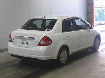 2004 Nissan Tiida Latio Photos