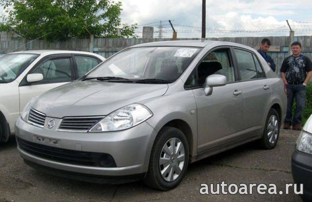 2004 Nissan Tiida Latio