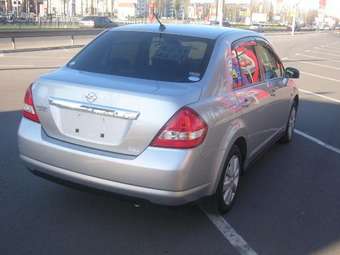 2004 Nissan Tiida Latio Pictures