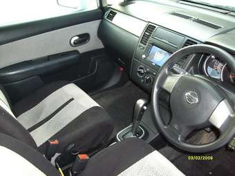 2004 Nissan Tiida Latio Pictures