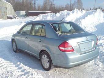 2004 Nissan Tiida Latio Photos