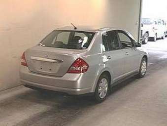 2004 Nissan Tiida Latio Pictures