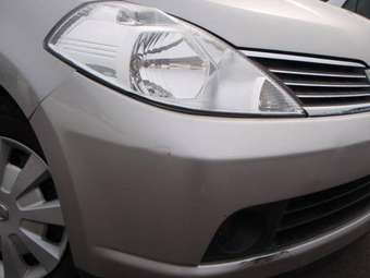 2004 Nissan Tiida Latio Wallpapers