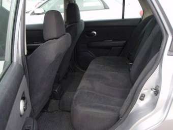 2004 Nissan Tiida Latio Pictures