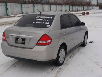 2004 Nissan Tiida Latio Photos