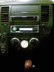 2004 Nissan Tiida Latio Wallpapers