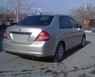 2004 Nissan Tiida Latio Pictures