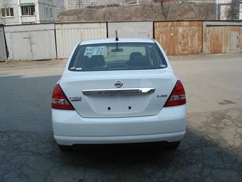 2004 Nissan Tiida Latio Photos