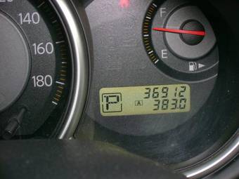 2004 Nissan Tiida Latio Photos