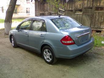2004 Nissan Tiida Latio Pictures