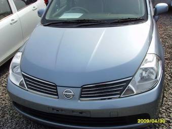 2004 Nissan Tiida Latio Photos