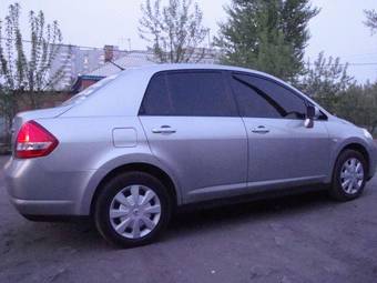 2004 Nissan Tiida Latio Pictures