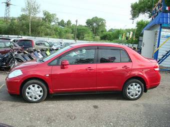 2004 Nissan Tiida Latio Photos
