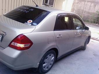 2004 Nissan Tiida Latio Photos