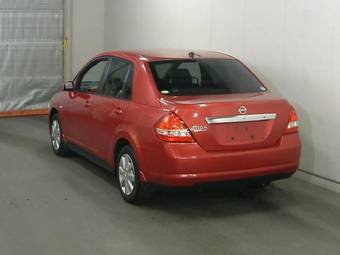 2004 Nissan Tiida Latio Pictures