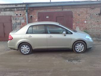 2004 Nissan Tiida Latio Photos