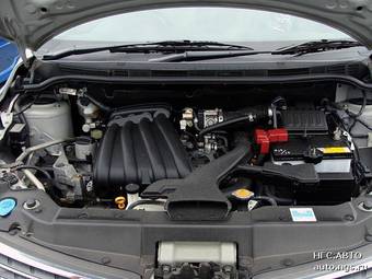 2004 Nissan Tiida Latio Pictures