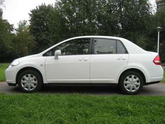 2005 Nissan Tiida Latio Pics