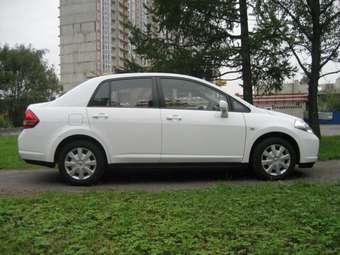 2005 Nissan Tiida Latio Photos