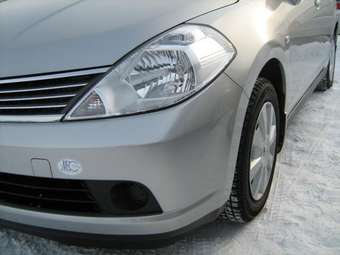 2005 Nissan Tiida Latio Photos