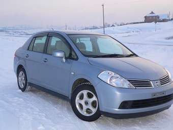 2005 Nissan Tiida Latio Pictures