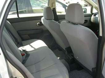 2005 Nissan Tiida Latio Pictures
