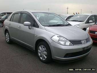 2005 Nissan Tiida Latio Wallpapers