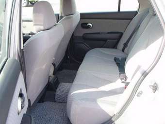 2005 Nissan Tiida Latio Pictures