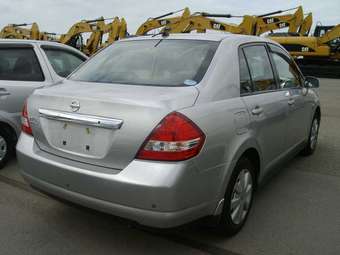 2005 Nissan Tiida Latio Pictures