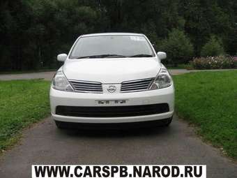 2005 Nissan Tiida Latio Pics